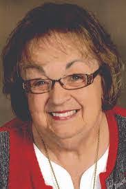 Ellen Royer's Instagram, Twitter & Facebook