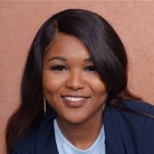 Alison Collette's Instagram, Twitter & Facebook