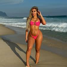 Mari Borges - Free sexy pics, galleries & more at Babepedia