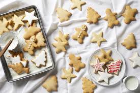 Use pretzels for the antlers and a gumdrop for his big red nose for a delicious treat. 50 Best Christmas Activities For Kids And Adults In 2020