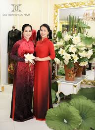 Vải áo dài tết 2021. Xu HÆ°á»›ng Ao Dai Táº¿t 2021 Váº£i Sen Vang Fashion