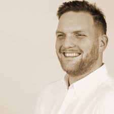 Mitarbeitende von NEVARIS Bausoftware GmbH