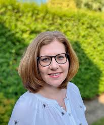 Patricia Schmidt's Instagram, Twitter & Facebook