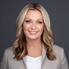 ⚠️ Long-overdue and even longer-winded employment update ahead. 😂 Like  many in my generation, I've spent almost the entirety of my professional  life working 2 jobs simultaneously — the secondary…