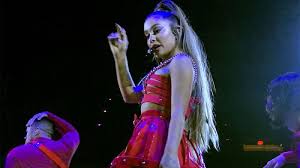 Not only ariana grande freund, you could also find another pics such as ariana grande beste freundin, ariana grande ex freunde, ariana grande bruder, freund von ariana grande, ariana. Ariana Grande Coachella Festival Erinnert Sie An Verstorbenen Ex Freund Mac Miller