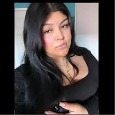 Are there any nail techs available in Little Rock for a simple one color  coffin nail design?