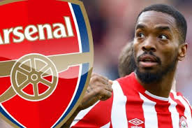 Mauro Icardi repeats Arsenal Invincibles' epic penalty fail 18 years  later... and can't resist laughing at himself