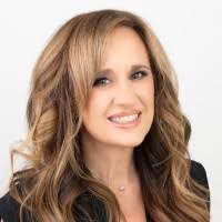 Angela Kocher's Instagram, Twitter & Facebook