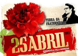 O povo é quem mais ordena. Sergio Godinho Na Grandola Vila Morena Nas Comemoracoes Dos 39 Anos Do 25 De Abril Rostos On Line