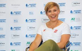 Select from premium nicole schmidhofer of the highest quality. Nicole Schmidhofer Doch Ernsthaft Verletzt Skinews Ch