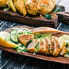 Mettete una manciata di spinaci sul toast, unite un po' di pollo, qualche fettina di chorizo; Petto Di Pollo 10 Ricette Per Cucinarlo In Maniera Golosa Ma Light