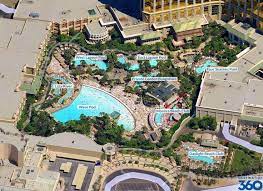 Mandalay Bay Pools Mandalay Bay Pool Las Vegas Trip Daylight Beach Club