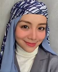 Nantikan drama terbaru berjudul sweet dreams yang diarahkan oleh pengarah hebat michael ang. Peminat Teruja Dengan Penampilan Terbaru Mira Filzah Apple Hijau