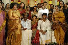 Dhanush debuted in bollywood last year with his outstanding performance in aanand l rai's we all know that aanand and he are like family, so much so that dhanush also rented out a place in the. When The Aishwarya And Dhanush Marriage Happened Chennai Memes