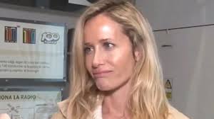 Lali Espósito recibió al director de Sky Rojo en su casa, ¿Están de novios? 