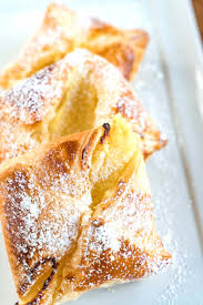 Salzburger Nockerln Blatterteig Taschen Suss Quarktaschen Topfengolatsche