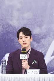 Kim jung hyun 김정현, seoul, south korea. ê¹€ì •í˜„ ì‹œê°„ íƒœë„ ë…¼ëž€ ì§„ì‹¤ì€ ë¬¼ë¦¬ì  ì¶©ëŒ Vs ì‚¬ì‹¤ ì•„ëƒ ì¢…í•© ìŠ¤íƒ€íˆ¬ë°ì´