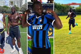 Romelu lukaku is a belgian striker who plays for inter in serie a. Photo Romelu Lukaku In Incredible Shape As He Trains In Miami