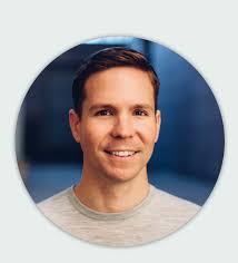 Bradley Mu's Instagram, Twitter & Facebook