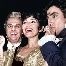 16–21 March 1959 Callas records Lucia di Lammermoor for the second time.  The tenor is Ferruccio Tagliavini, with the Philharmonia Orchestra under  Tullio Serafin in Kingsway Hall, London. 🔊 Listen to the