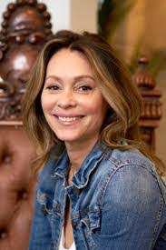 Heather Siegel's Instagram, Twitter & Facebook