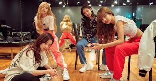 As long as you are auditioning, i think either way is a 50/50 choice to give you success at the audition as there are many pros and cons. How To Audition For Yg Entertainment If You Want To Be A K Pop Star
