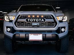 As all aftermarket, i had to remove the bottom portion to install my color matched (for fun, snapped a pic to see what it. 2016 2021 Toyota Tacoma Trd Pro Grille Raptor Led Light Kit