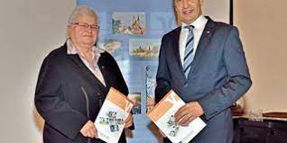 Hierbei ist die immobilienfirma aus luckenwalde von platz 16 um 2 platzierungen vorgerückt und befindet sich jetzt auf platz 14. Gross Schulzendorf Vr Bank Flaming Mit Geschaftsjahr Zufrieden Maz Markische Allgemeine
