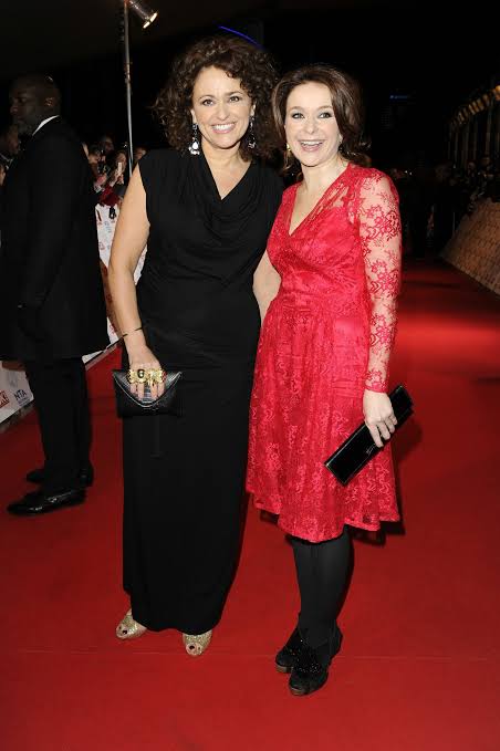 Vera star Julia Sawalha on bitter feud with sister Nadia