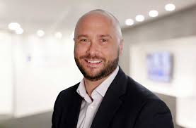 Frank Bouette - Restructuring and Insolvency Lawyer - DMH Stallard
