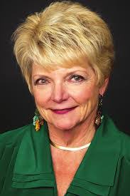 Anne Dewolf's Instagram, Twitter & Facebook