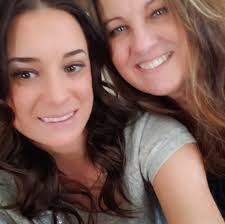 How to clean plastic cutting boards?