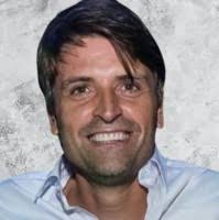 2200+ "Dávalos" profiles