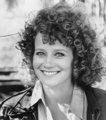 Heidi Kling's Instagram, Twitter & Facebook