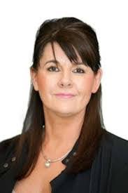 Deirdre Burns's Instagram, Twitter & Facebook