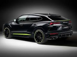 Hauptfunktionen des elektroautos lamborghini urus, schwarz lamborghini urus, schwarz erreicht eine geschwindigkeit von bis zu 6 km/h nach einer ladung beträgt die betriebsdauer 90 min Gewagte Eleganz Automobili Lamborghini Prasentiert Den Urus Graphite Capsule
