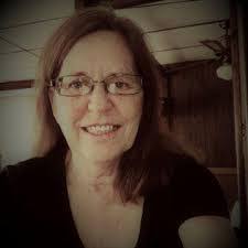 Karen Truscott's Instagram, Twitter & Facebook