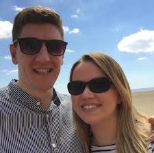 A locked room, 60 minutes, and an engagement ring