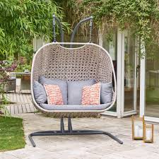 The 'garden egg' chair by furniture designer peter ghyczy was acquired as an exhibit for the autumn 2008 v&a exhibition: Lg Outdoor Oslo Double Egg Chair Garden Street