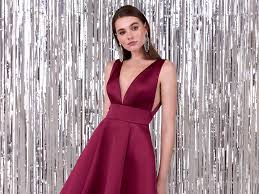 Corti o rasoterra, in tulle o denim, eleganti o più casual e disinvolti: Abiti Da Cerimonia I Piu Belli Per La Stagione Primavera Estate 2019