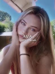 Jada Hackett's Instagram, Twitter & Facebook