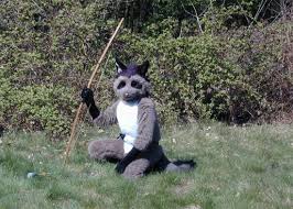 10 RIDICULOUS LARP PICS - Ruthless Reviews