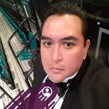 Who can recommend a trustworthy real estate agent for finding a duplex  complex?