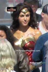Hemming had to coordinate with that look and work backwards to its origin. She S Baaaaack Gal Gadot In The Costume For Wonder Woman 1984 Hollywood Pipeline
