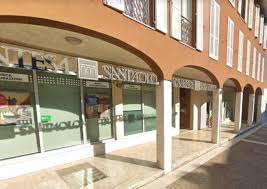 Milano è una città avente cap 20124, è ubicata vicino a milano nella regione lombardia e ha anche una sede della banca intesa sanpaolo spa. Chiude La Sede Di Banca Intesa A Canegrate Il Comune Chiede Gli Spazi Per Un Museo Legnanonews