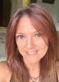 Angela Gallagher's Instagram, Twitter & Facebook