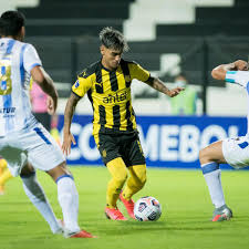 Manyas aurinegros (gold and blacks) carboneros (coalmen) mirasoles (sunflowers) campeon del siglo. Penarol Vs Cerro Largo Resumen Ver Goles Incidencias Y Mejores Jugadas Del Partido Por La Fase 1 De La Copa Sudamericana 2021 Futbol Internacional Depor