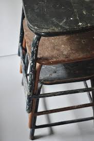 Kickcan Conkers Inspiration Le Vide Grenier D Une Parisienne Vintage Industrial Decor Vintage Industrial Vintage Stool
