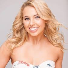 Caroline Reeder's Instagram, Twitter & Facebook