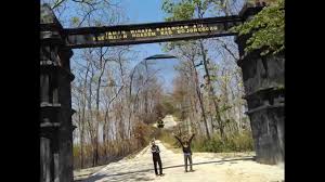 Kayangan api merupakan fenomena geologi berupa gas alam yang keluar dari dalam tanah melalui zona lemah (rekahan). Kayangan Api Bojonegoro Youtube